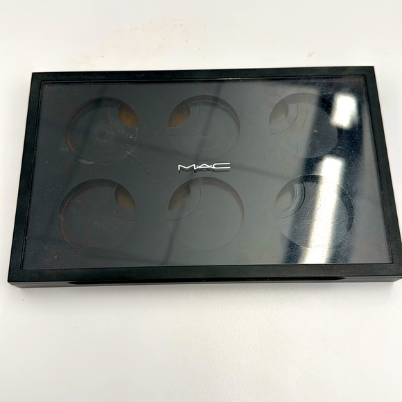 MAC Refill Pro Pallete - Picture 1 of 2